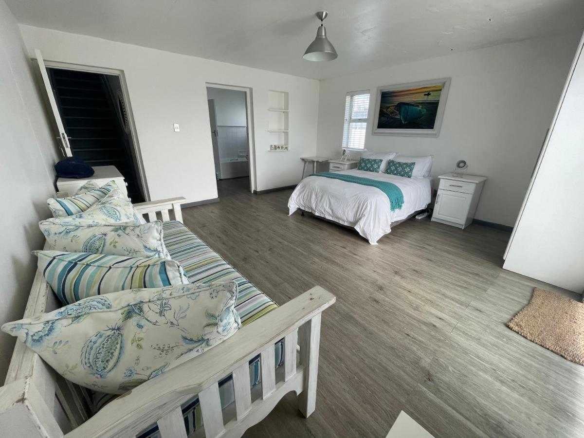 Harbour House 25