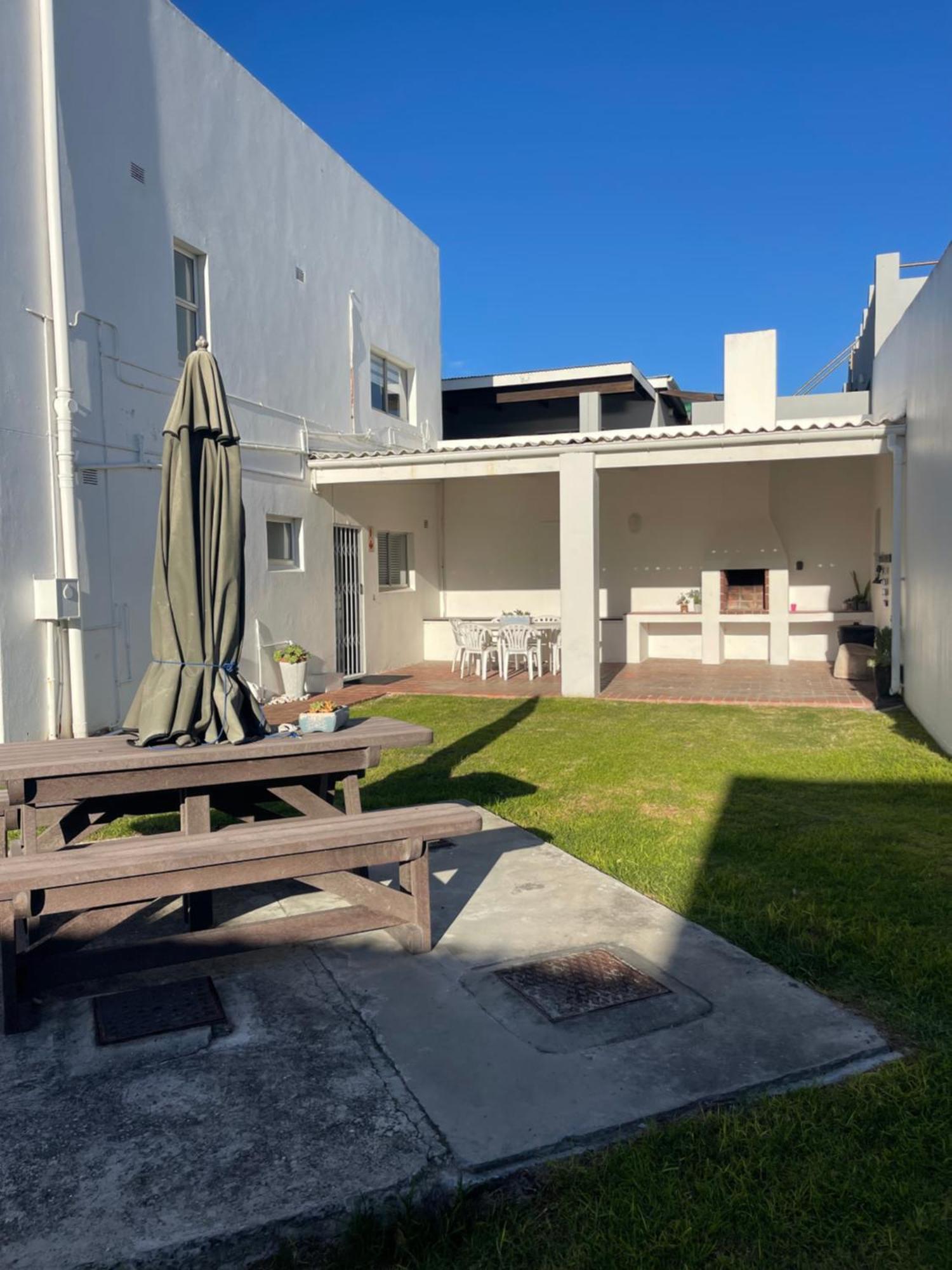 Harbour House 25